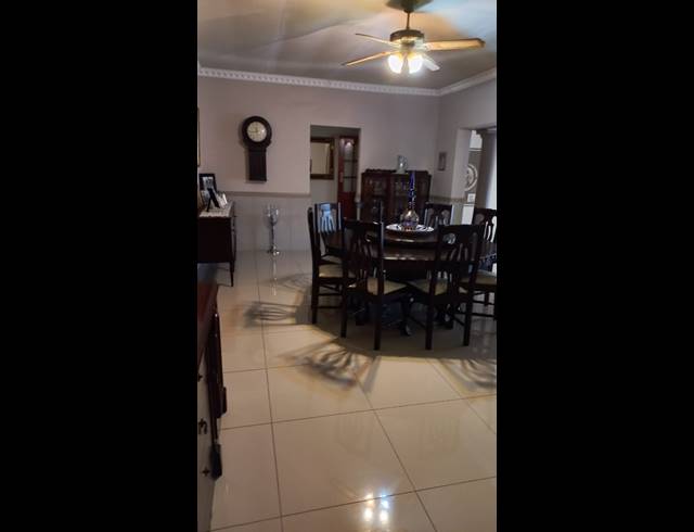 5 BEDROOM HOUSE FOR SALE IN EPWORTH